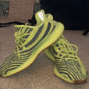 Adidas Yeezy Boost 350 V2 Semi Frozen Yellow